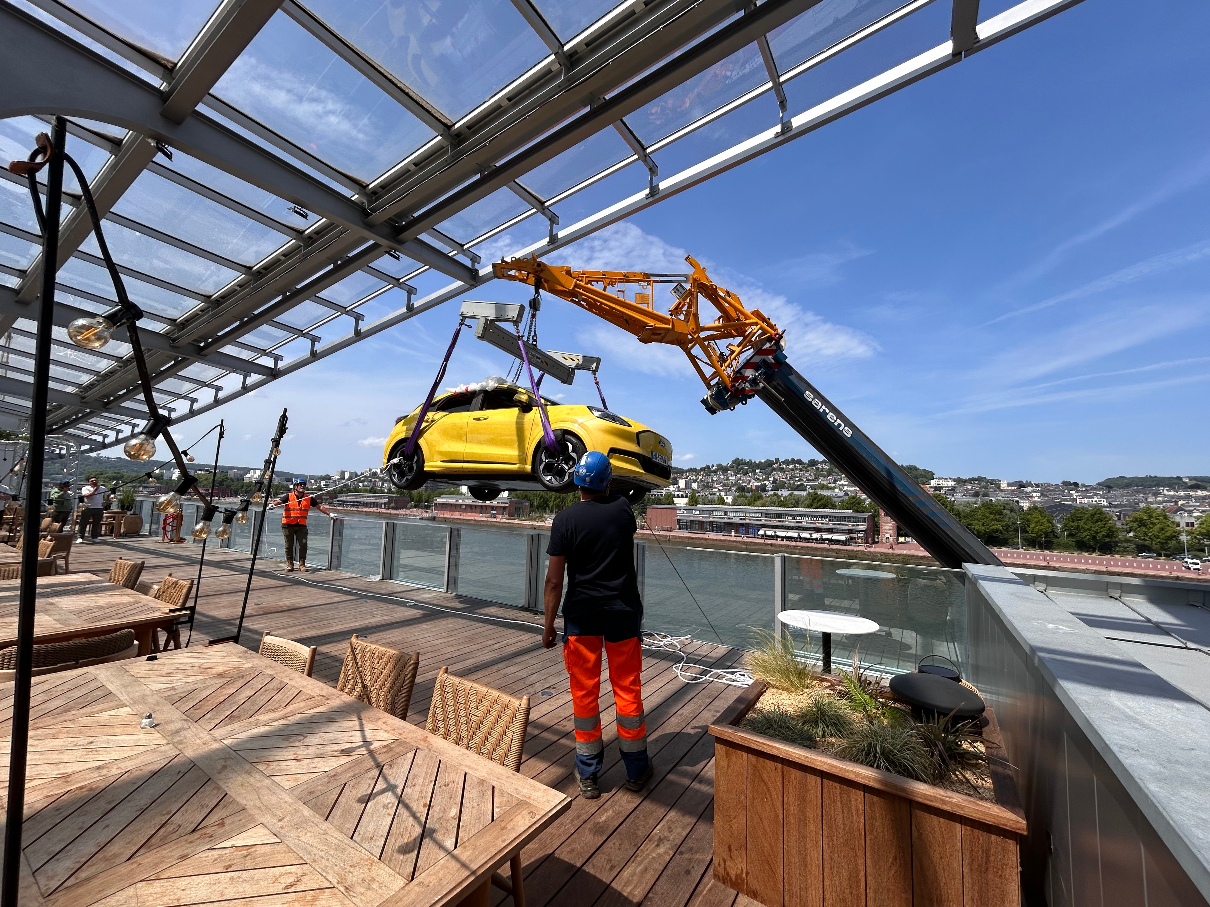 The moment of truth as the Puma Gen-E makes final move onto the balcony. License valid for earned editorial, press releases, press kits. All non-broadcast digital and online media Region: Global. This content is solely for editorial use and for providing individual users with information. Any storage in databases, or any distribution to third parties within the scope of commercial use, or for commercial use is permitted with written consent from Ford in Europe GmbH only.